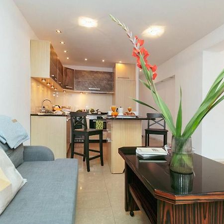 Apartment In The Heart Of Warsaw! Luaran gambar