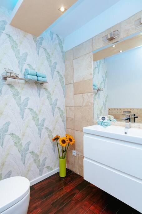 Apartment In The Heart Of Warsaw! Luaran gambar