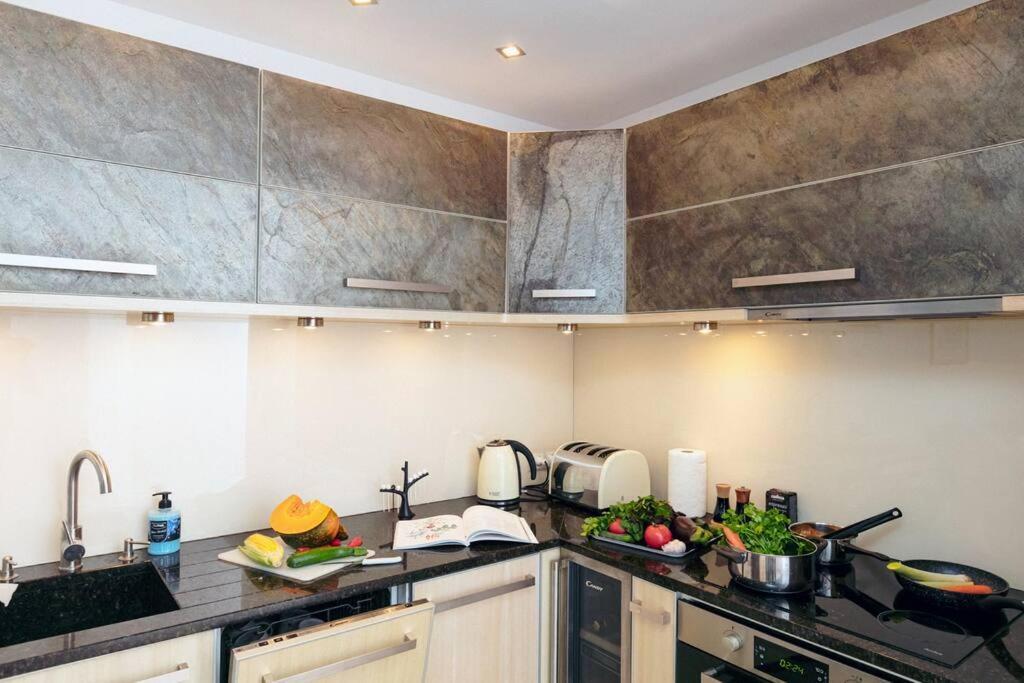 Apartment In The Heart Of Warsaw! Luaran gambar