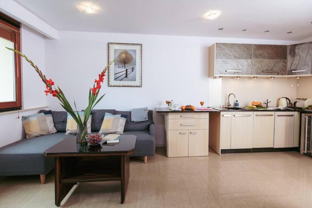 Apartment In The Heart Of Warsaw! Luaran gambar